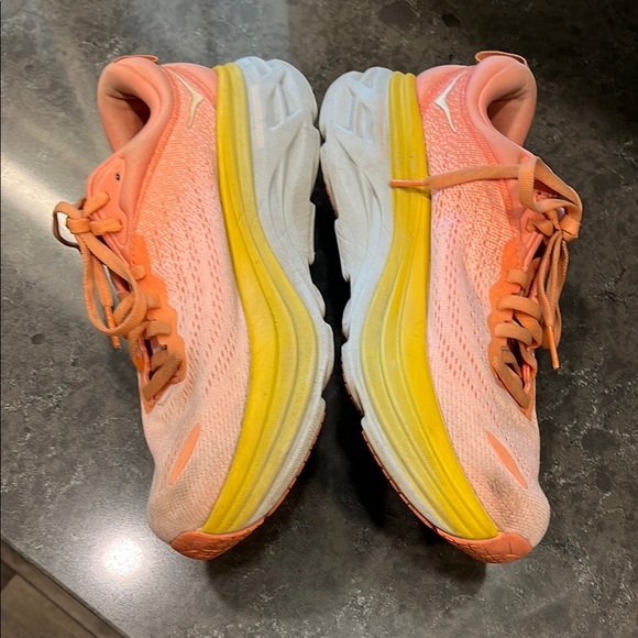 HOKA Bondi 8 Women’s Running Shoes, Size 7.5B - Picture 5 of 8